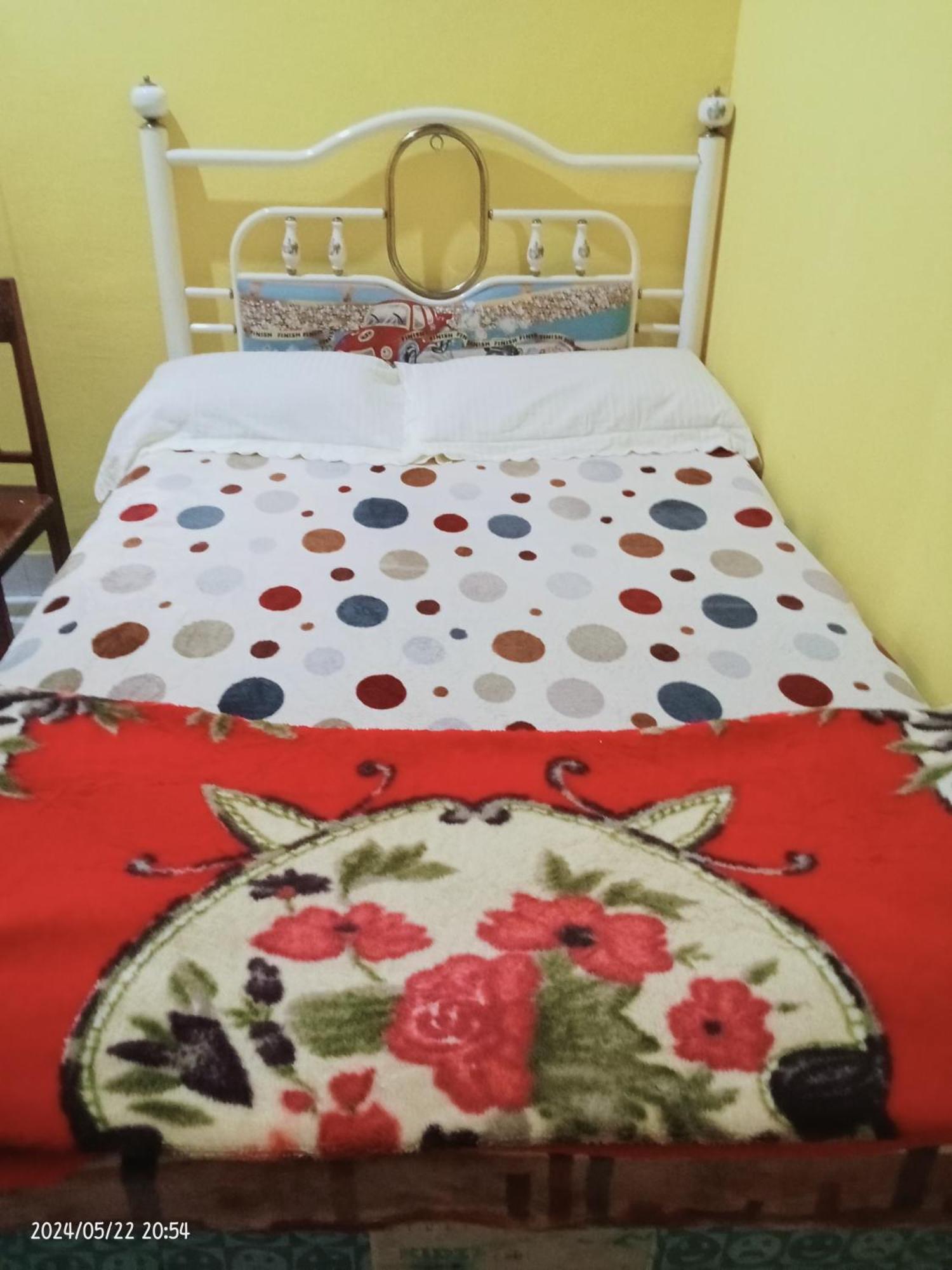 Petra Homestay Bangka Leda Ruteng Exterior photo